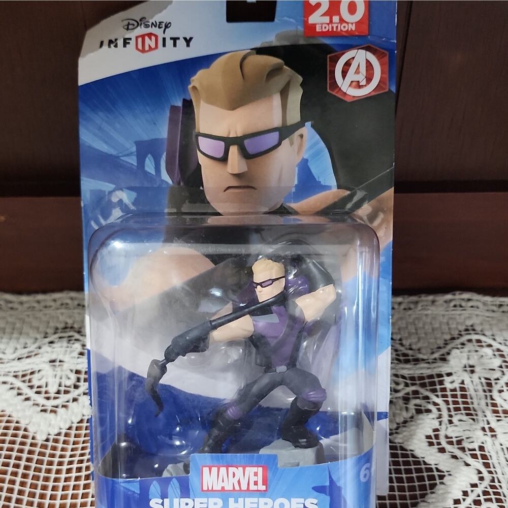 Disney Infinity 2.0 Edition Marvel Super Heroes Hawkeye Character Figure